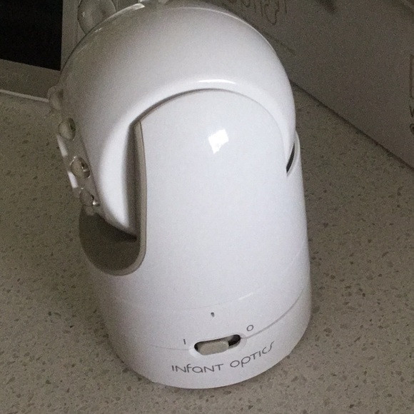 DXR-8 Wireless Digital Video Monitoring System - White - Picture 3 of 6